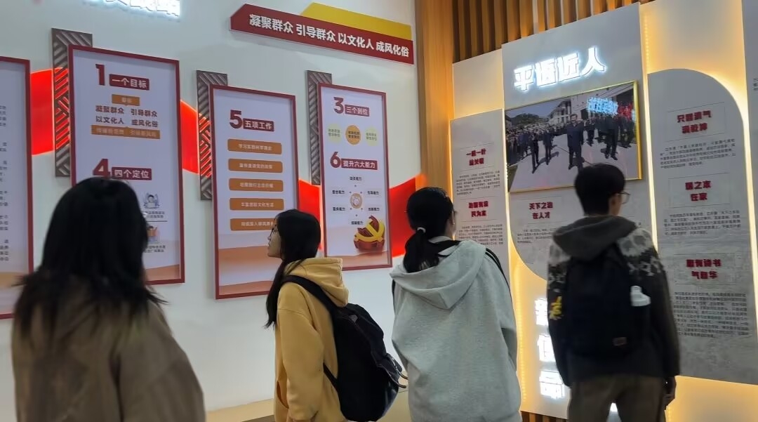 �ഺ�x���l(xi��ng)�壬�����\��ǰ��